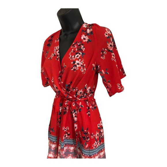 Trixxi red floral wrap front open back cutout belted short romper size medium - Picture 5 of 15